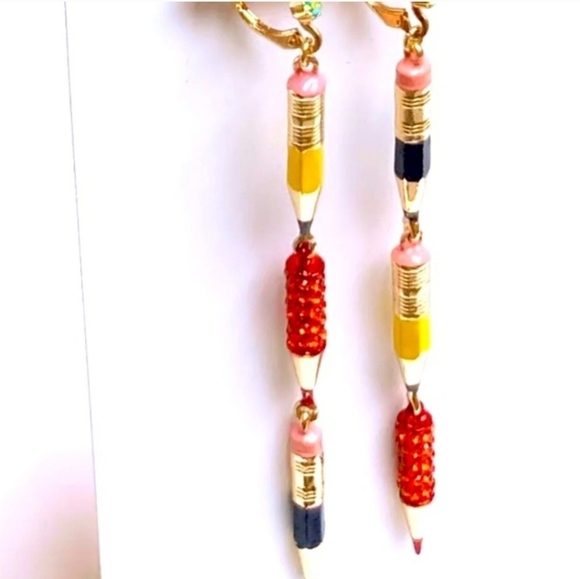 ✏️🔹️ BetseyJohnson🔹️ Faux Stone Pencil Mismatch Linear Earrings ✨️✏️✨️ - Picture 4 of 4